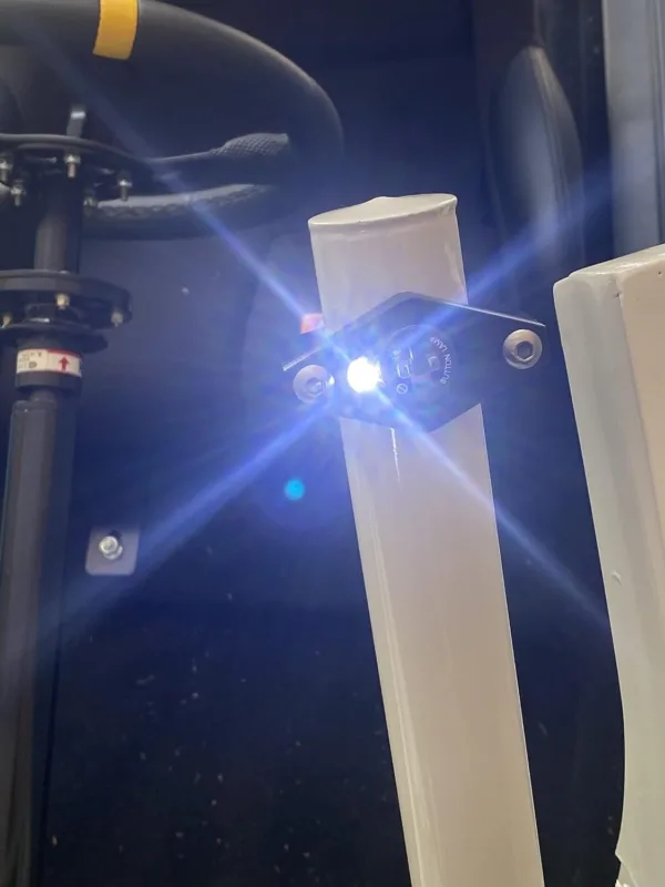 Wireless LED Roll Bar Light Mount (Black) - Image 4