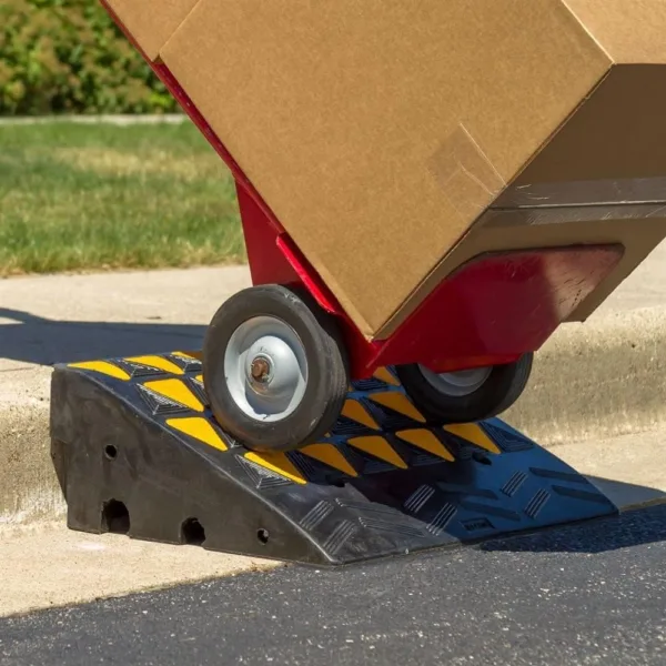 Guardian KR45R Heavy Duty Curb Ramp - 60,000 lb Support - Industrial Grade - 17.7 Inch x 7.8 Inch - Image 2